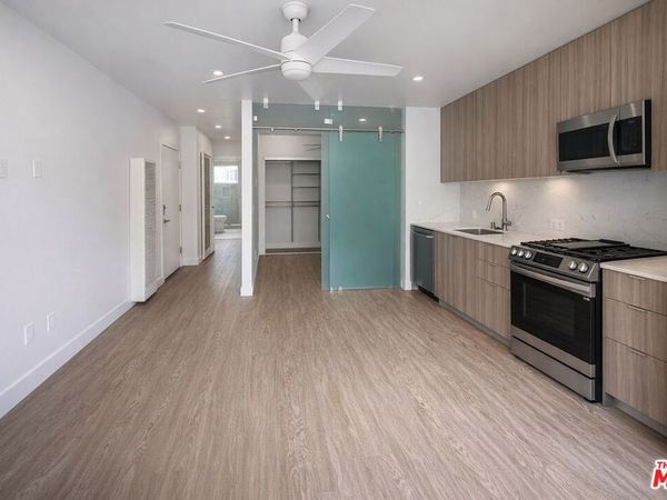 1433 Euclid Street, Unit 5, Santa Monica, CA 90404