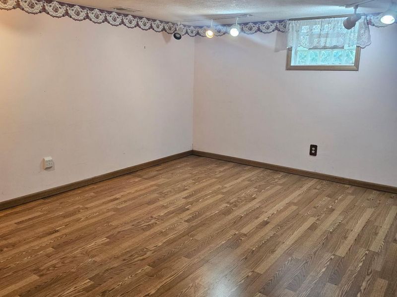 111 N Church Street, New Carlisle, OH 45344 Photo 34