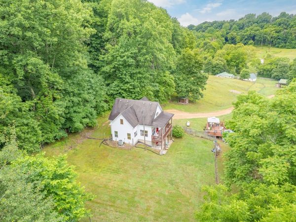 2650 Haywood Hollow Rd , Columbia, TN 38401