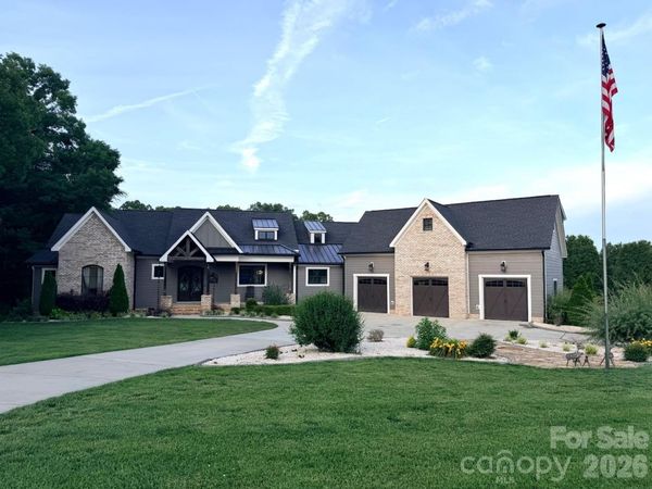 5200 Shoreview Drive , Concord, NC 28025