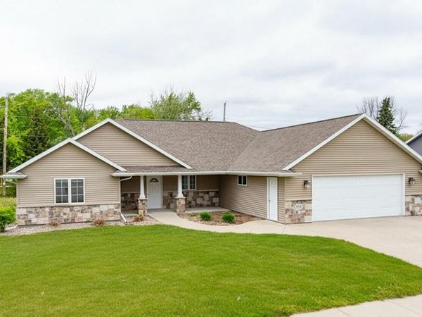 610 HARVEST TRAIL, Appleton, WI 54913
