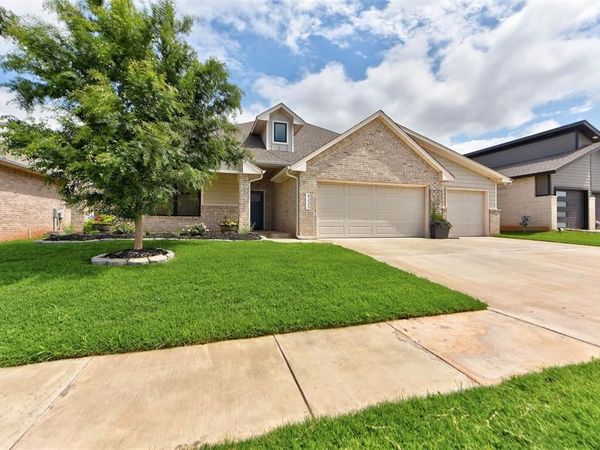 8225 NW 151st Terrace, Oklahoma City, OK 73142