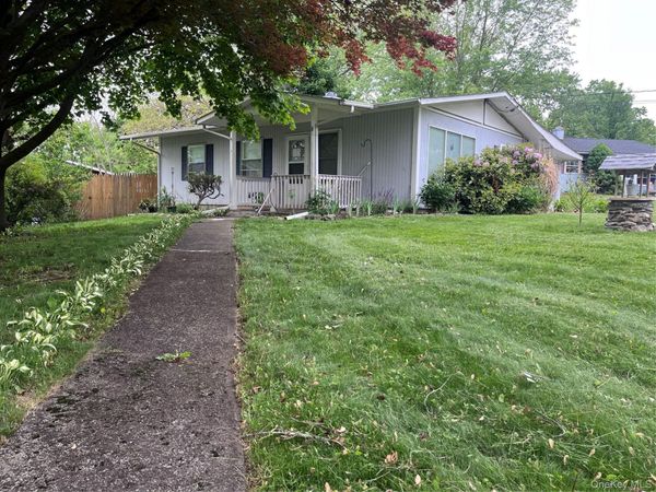 12 Briarwood Crescent Crescent, Newburgh, NY 12550