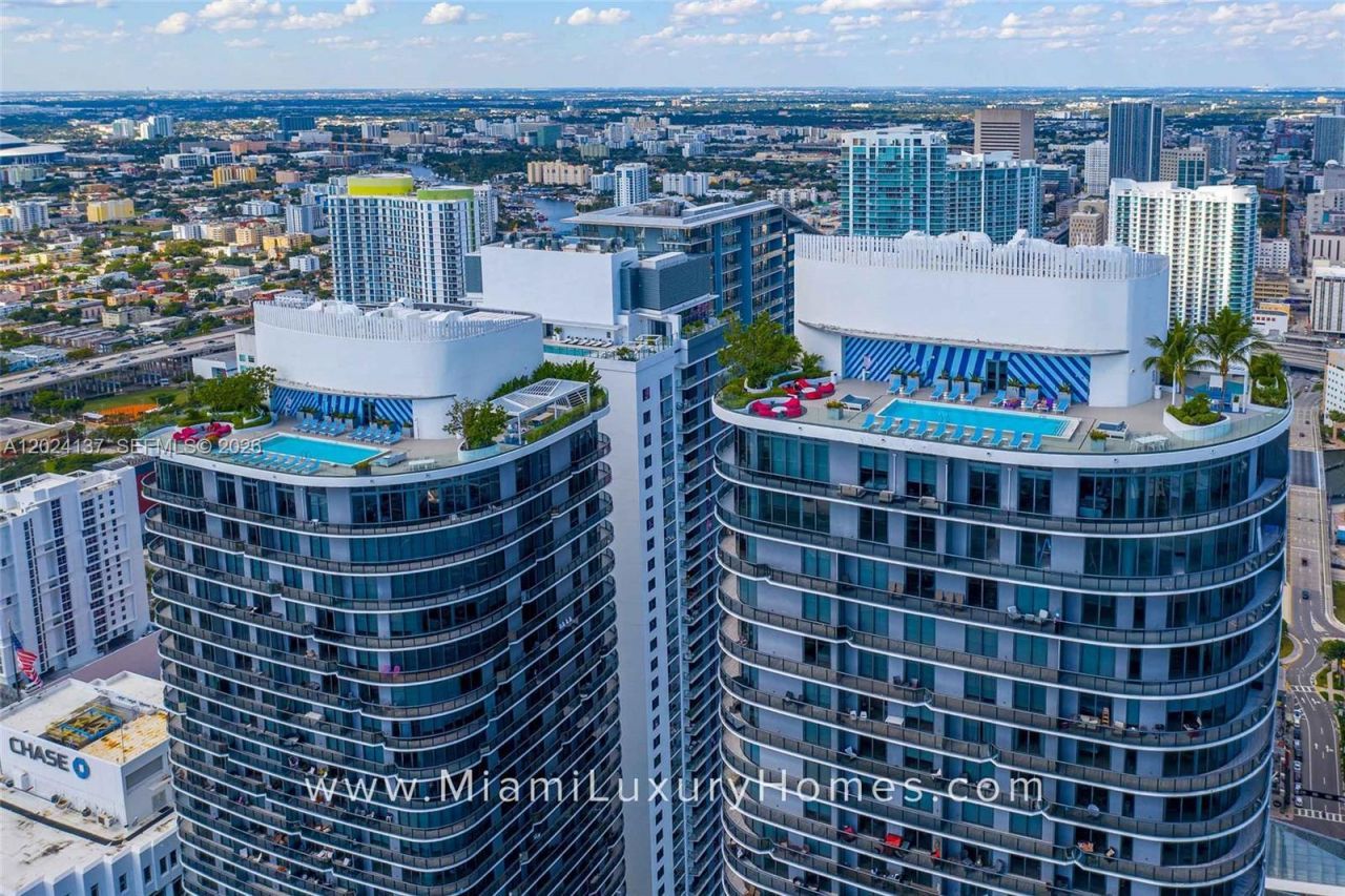 45 SW 9 St , Unit 1905, Miami, FL 33130 Photo