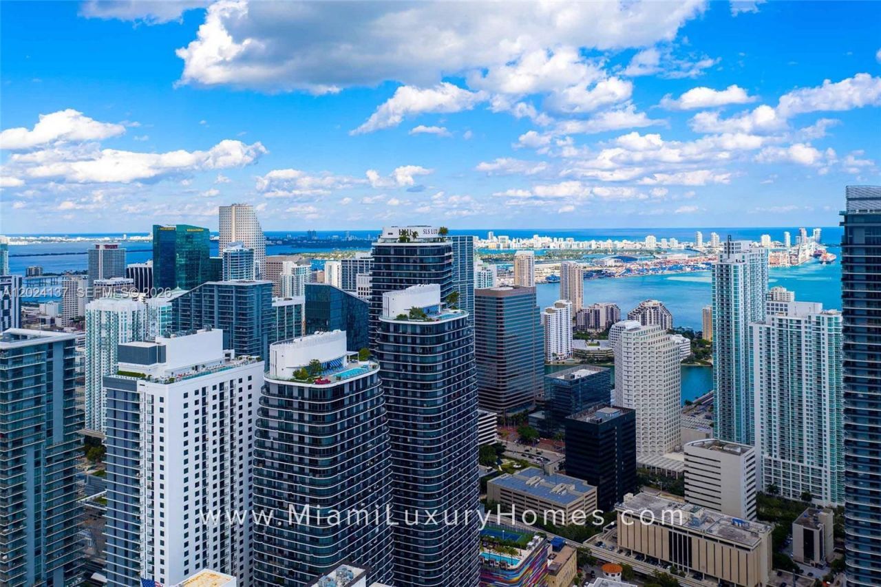 45 SW 9 St , Unit 1905, Miami, FL 33130 Photo