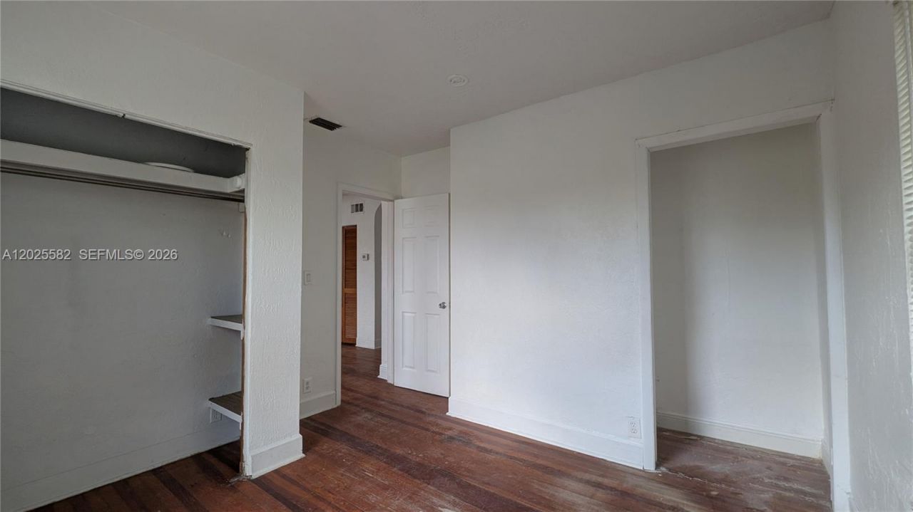 708 NE 4th St , Unit 2, Hallandale Beach, FL 33009 Photo