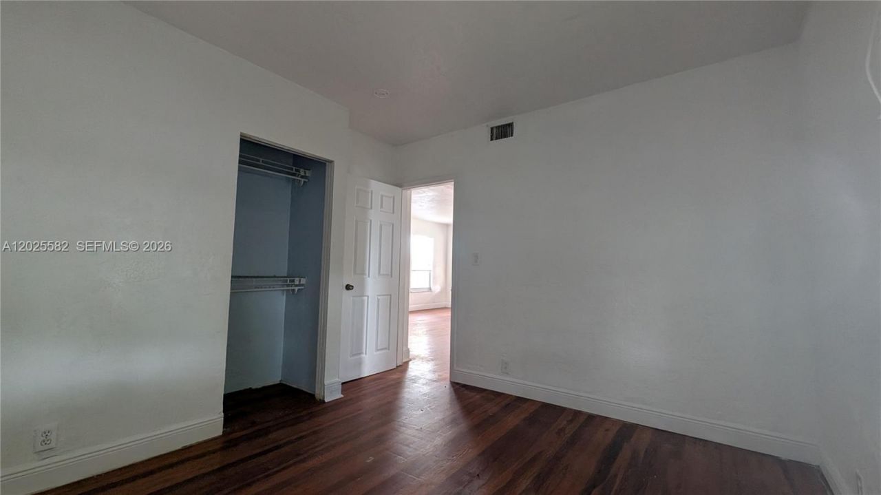 708 NE 4th St , Unit 2, Hallandale Beach, FL 33009 Photo