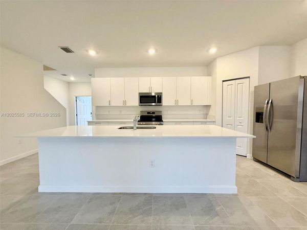 2958 Park Pl , Unit 5838, Dania Beach, FL 33312