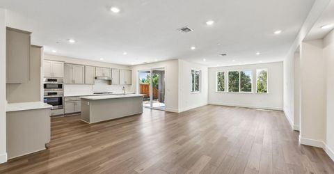 2340 Briar Meadow Cir, Auburn, CA 95603 Photo