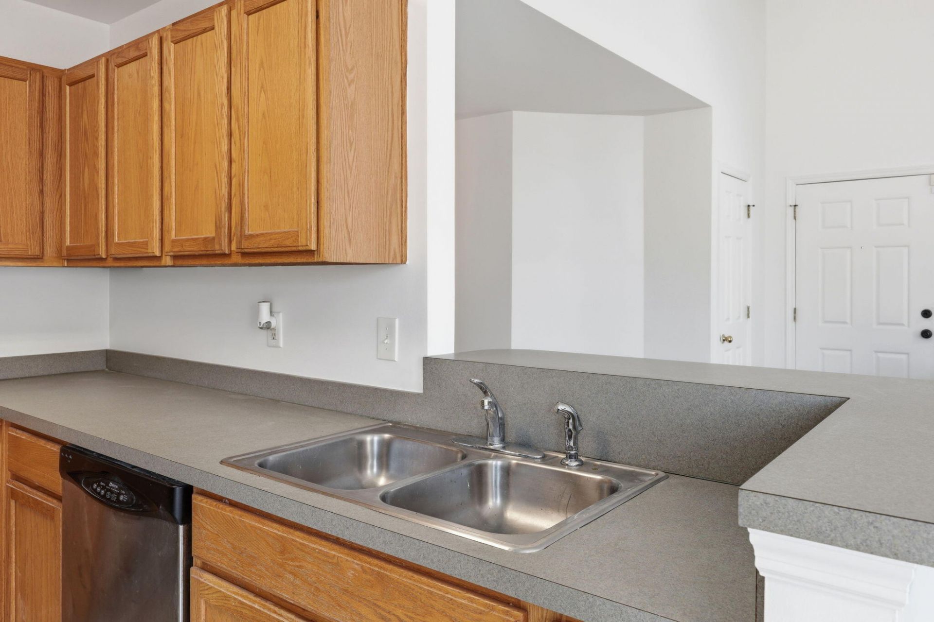 113 Obannon Court Photo 9