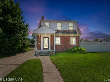 433 Kings Highway, Wyandotte, MI 48192