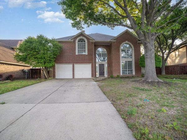 1908 Wood Crest Drive, Grapevine, TX 76051