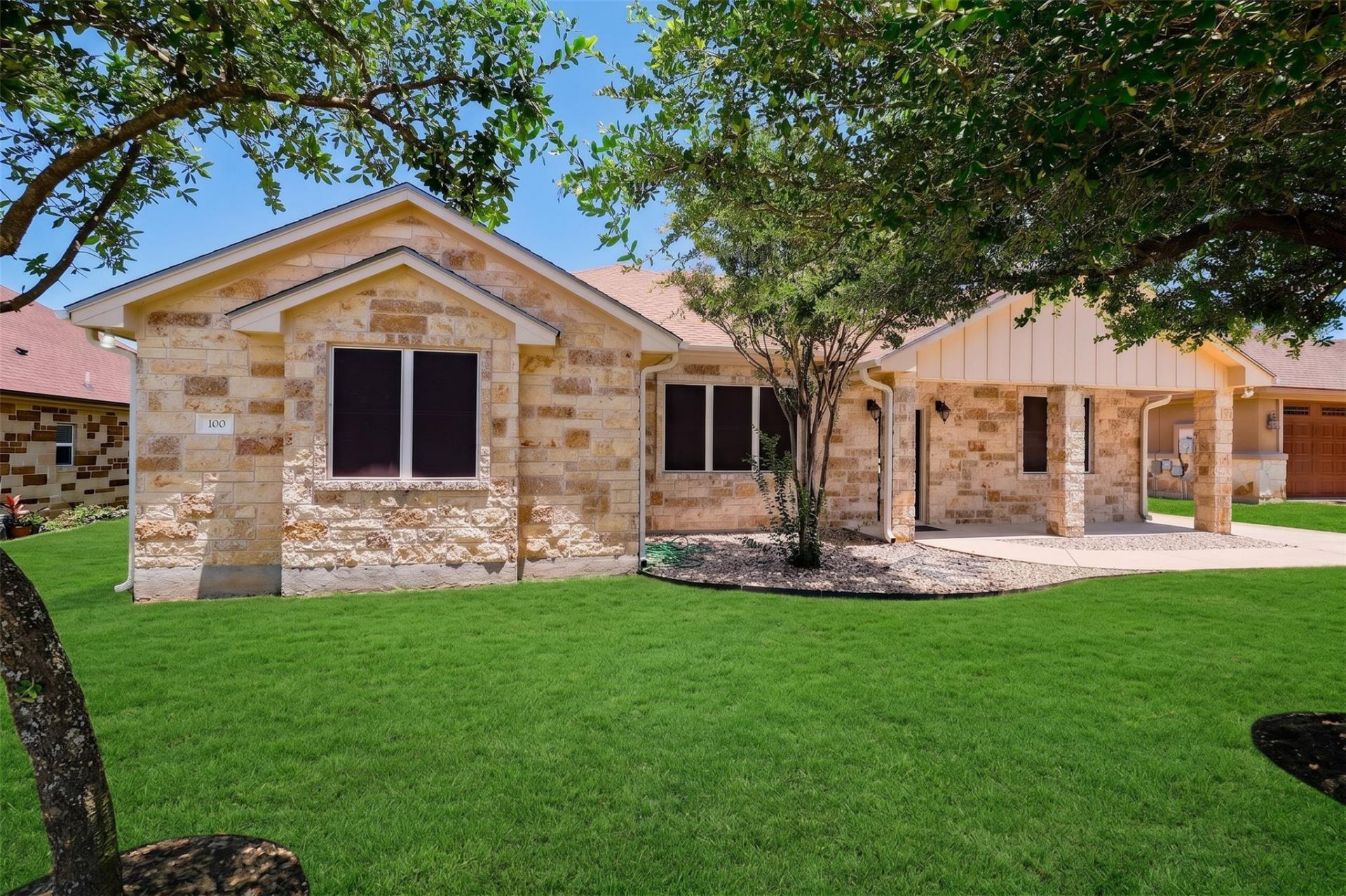 100 Magan Ln, Jarrell, TX 76537 Main Photo
