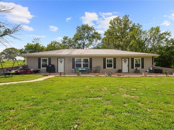 16527 Varner Road, Mayview, MO 64071