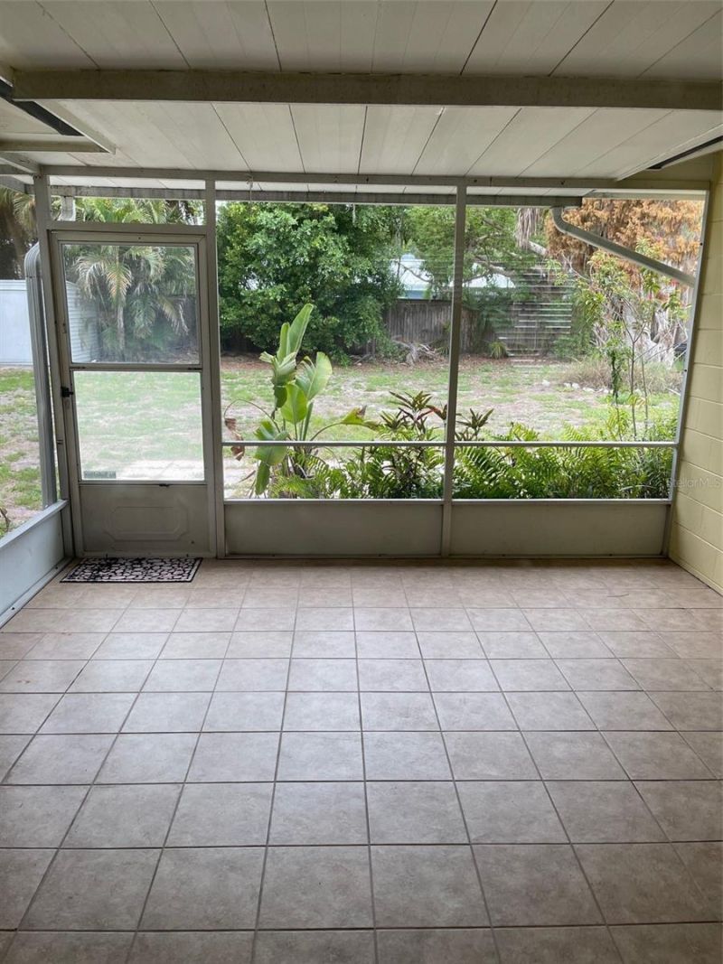 2165 Sunnyside Lane, Sarasota, FL 34239 Photo