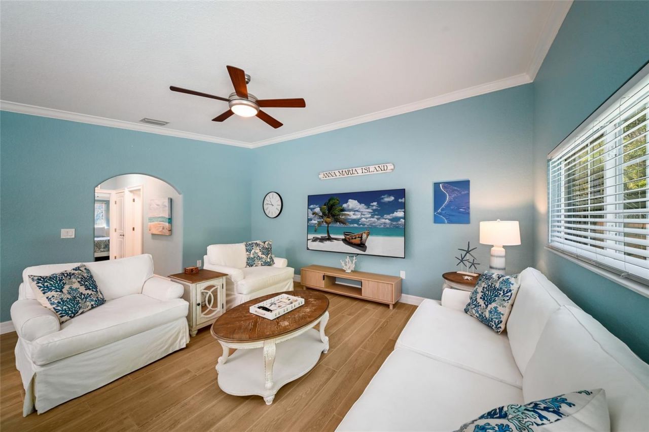 324 64th Street, Holmes Beach, FL 34217 Photo