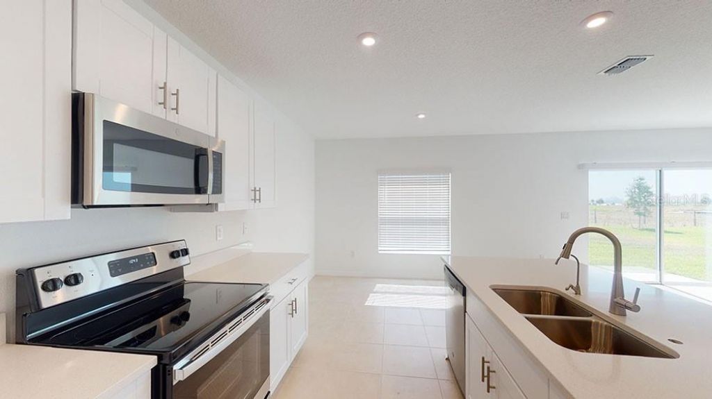6753 Equinox Lane N, North Fort Myers, FL 33917 Photo