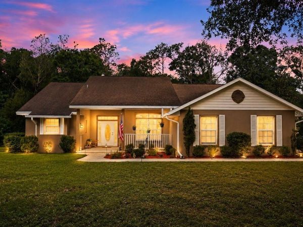 569 NW 40TH AVENUE , BELL, FL 32619