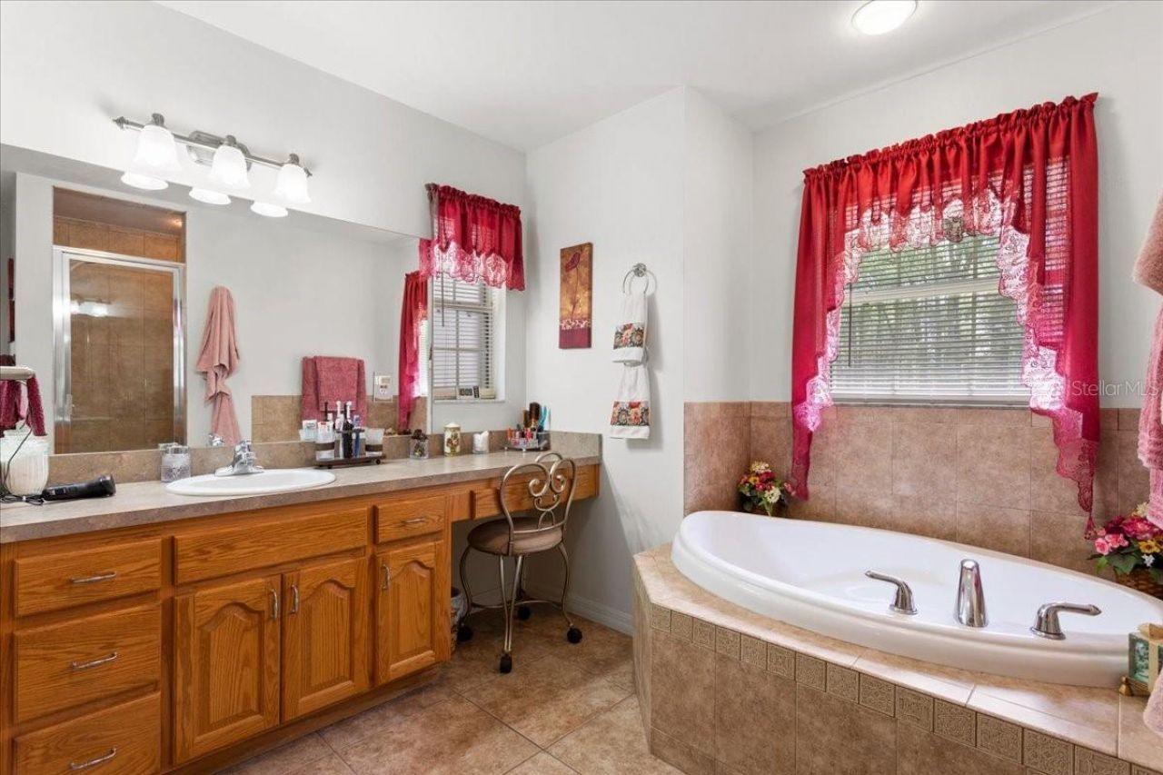 569 NW 40th Avenue, Bell, FL 32619 Photo