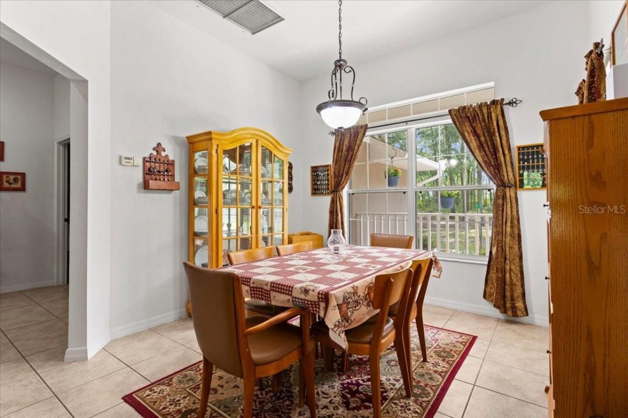 569 NW 40th Avenue, Bell, FL 32619 Photo