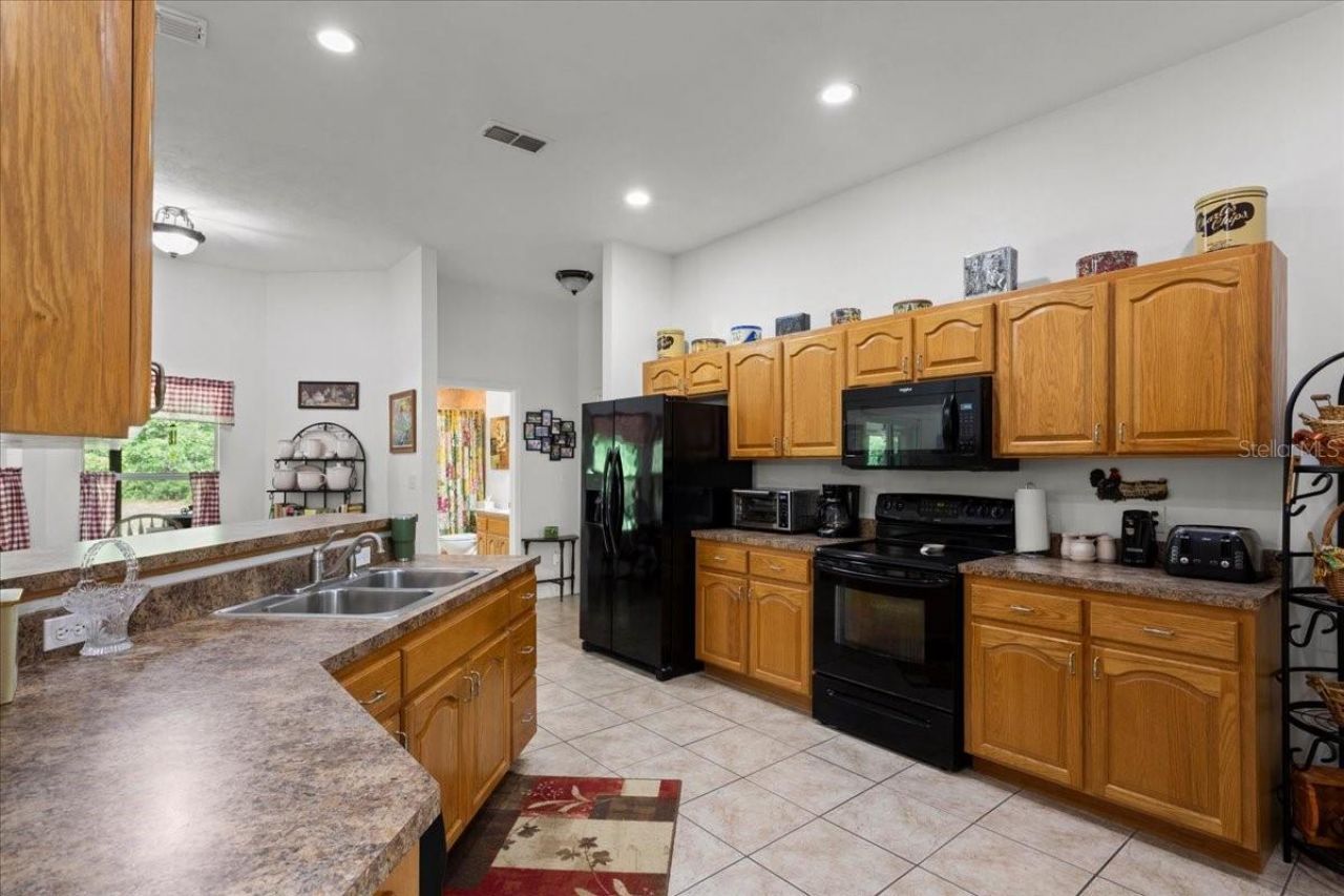 569 NW 40th Avenue, Bell, FL 32619 Photo