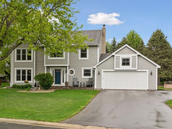 689 Havenhill Road, Eagan, MN 55123