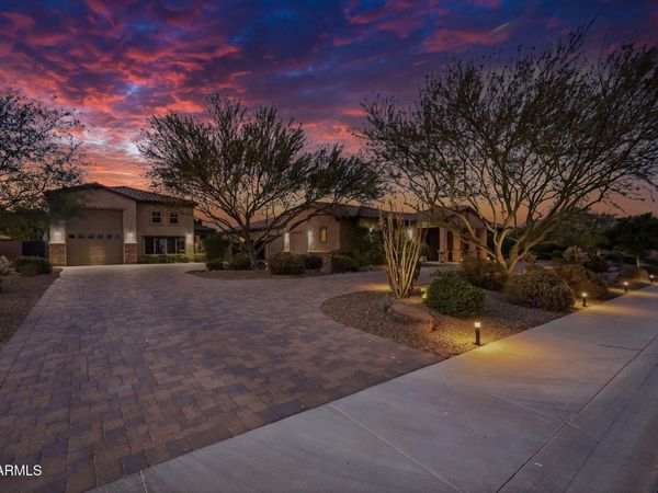 7618 W CHAMA Drive, Peoria, AZ 85383