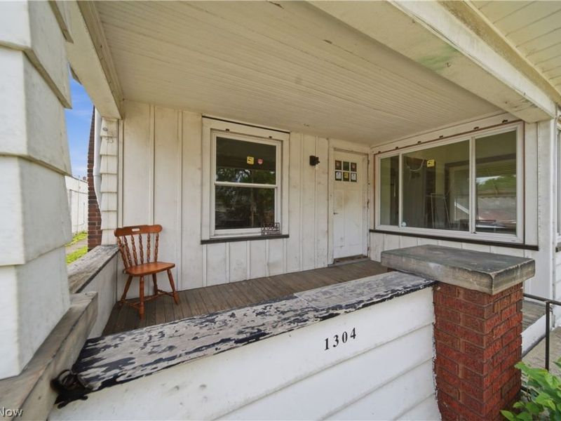 1304 W Waterloo Road, Akron, OH 44314 Photo 2