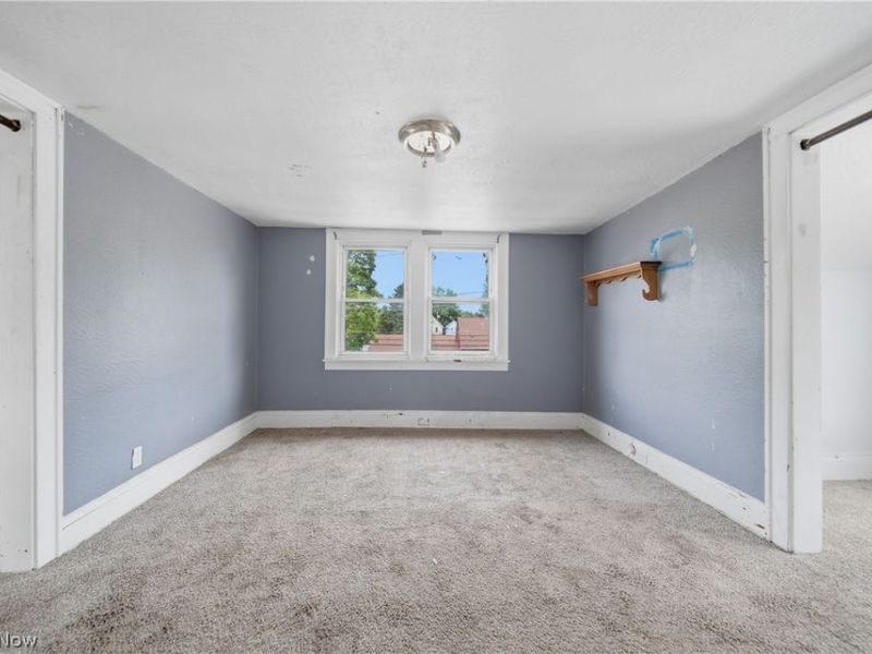 1304 W Waterloo Road, Akron, OH 44314 Photo 7
