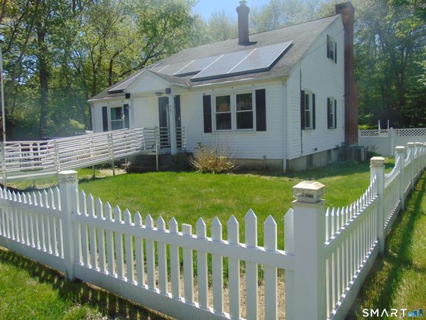 381 Chestnut Hill , Waterbury, CT 06704