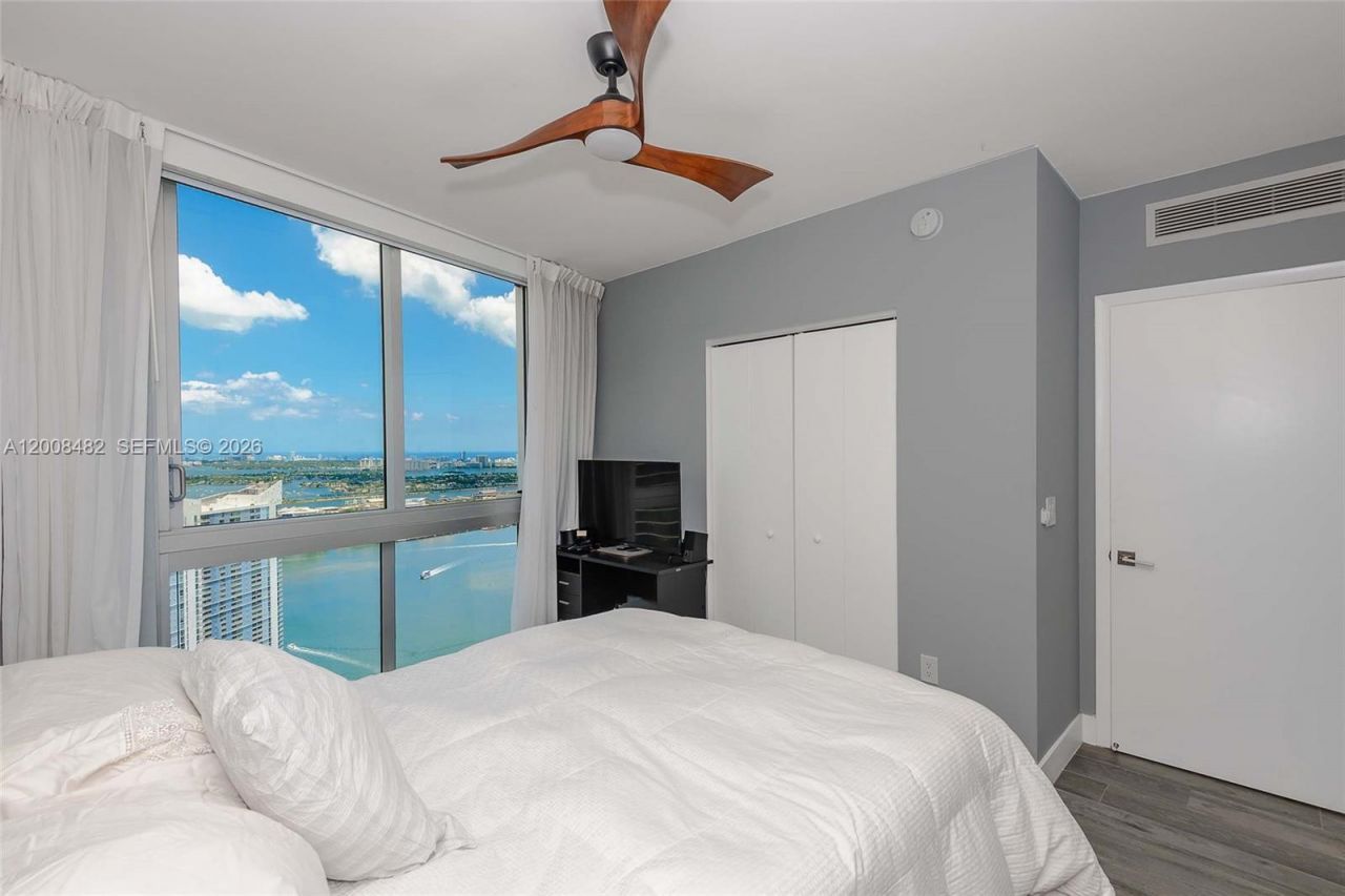 465 Brickell Ave , Unit 5101, Miami, FL 33131 Photo