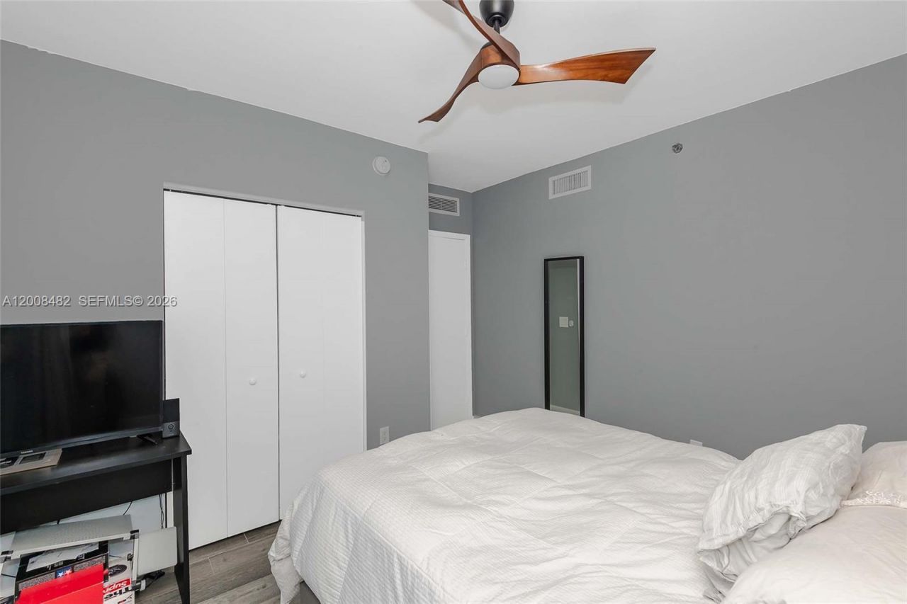 465 Brickell Ave , Unit 5101, Miami, FL 33131 Photo