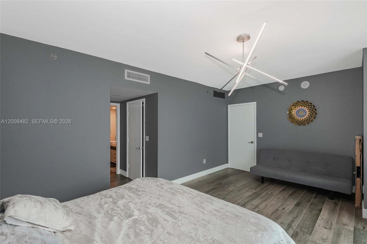 465 Brickell Ave , Unit 5101, Miami, FL 33131 Photo