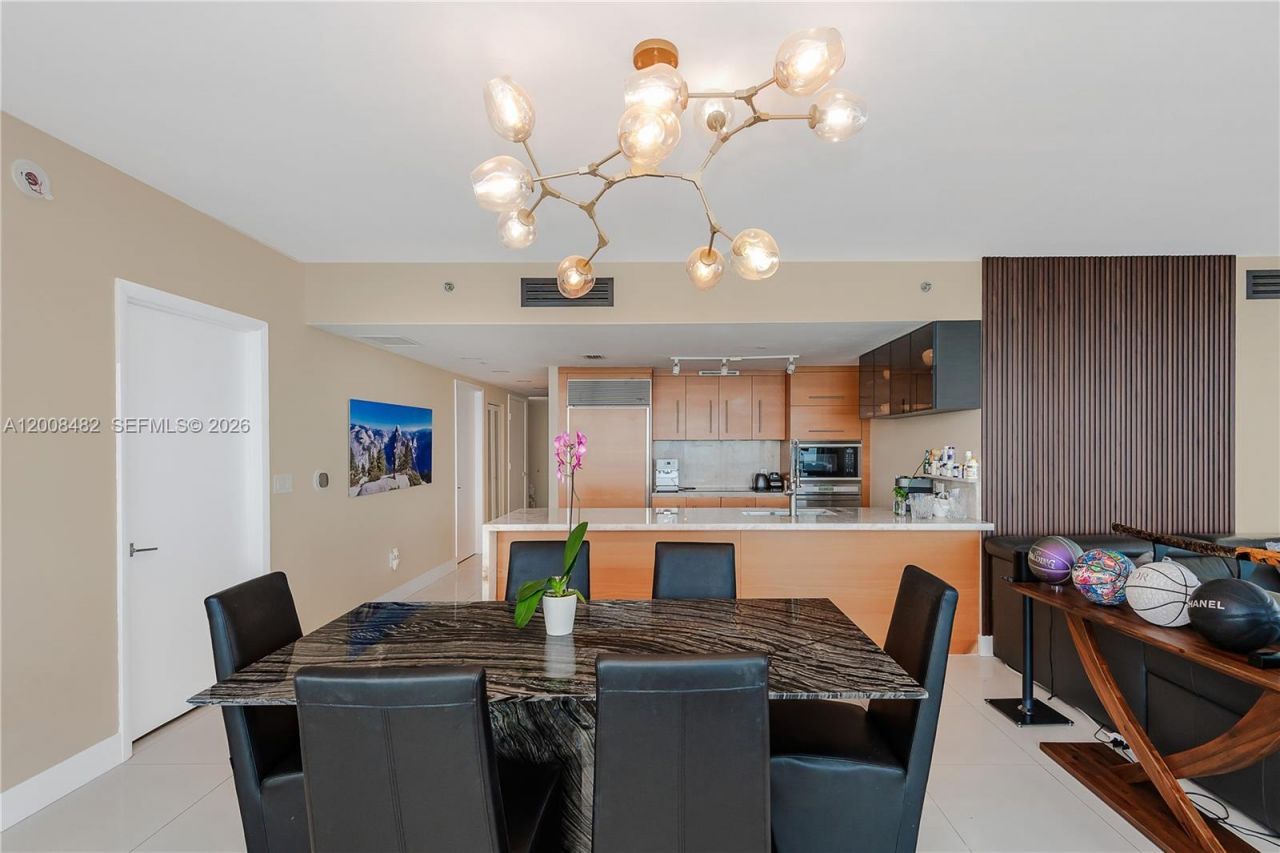 465 Brickell Ave , Unit 5101, Miami, FL 33131 Photo
