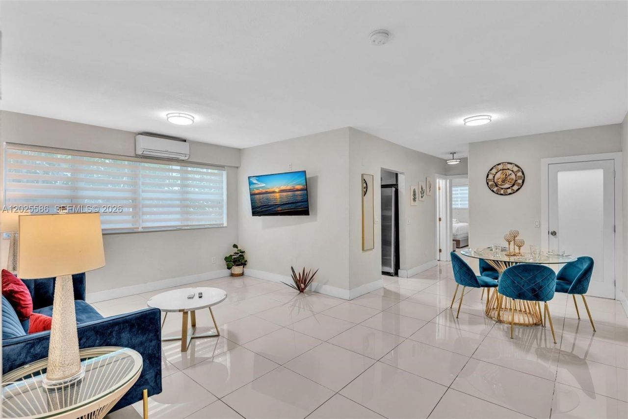 10004 E Bay Harbor Dr, Unit 4, Bay Harbor Islands, FL 33154 Photo