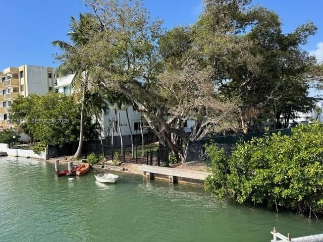 6949 Bay Dr , Miami Beach, FL 33141 Photo