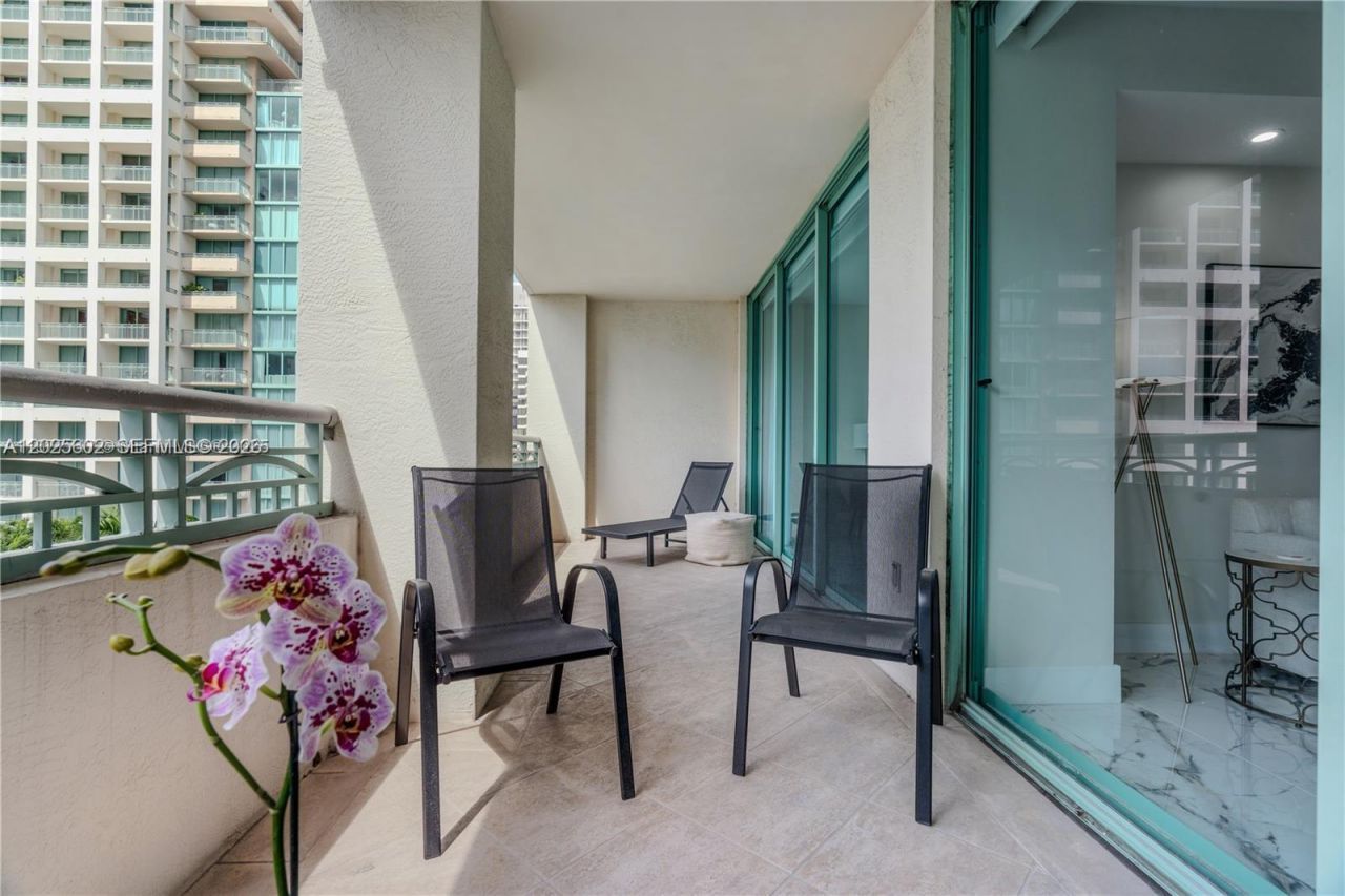 3400 SW 27th Ave , Unit 605, Miami, FL 33133 Photo