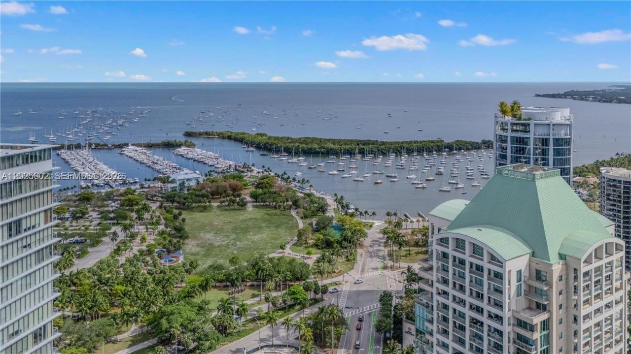 3400 SW 27th Ave , Unit 605, Miami, FL 33133 Photo