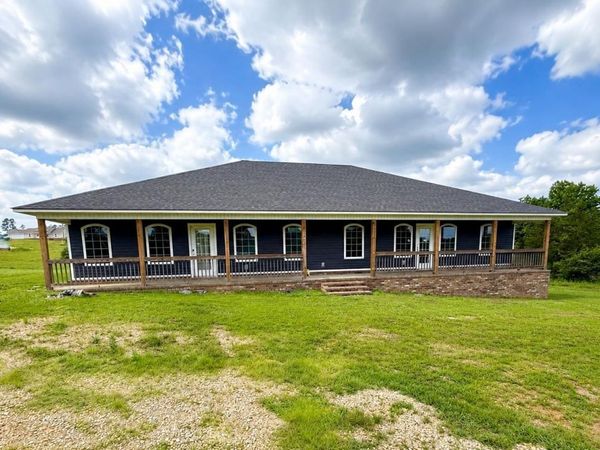 1364 CR 3561, Clarksville, AR 72830