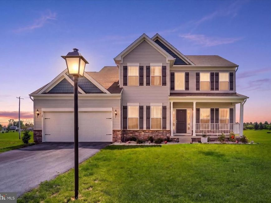 69 Bennington Way, Carlisle, PA 17013 Main Photo