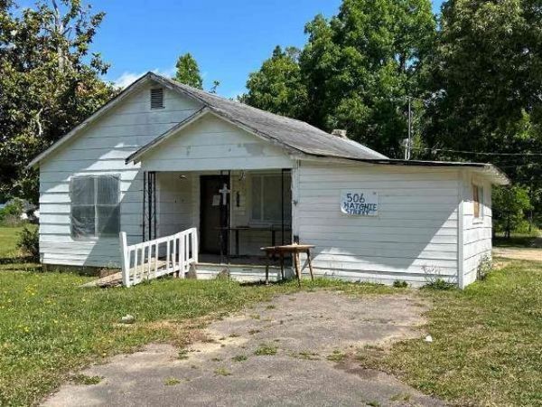 506 Hatchie St., Booneville, MS 38829