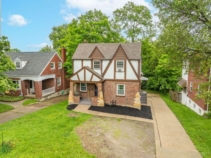 5612 Colerain Avenue, Cincinnati, OH 45239 Photo 2