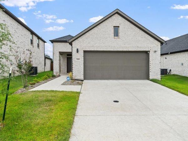 900 Pine Beach Drive, Princeton, TX 75071