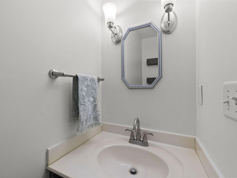 12870 Fox Run Court NW, Pickerington, OH 43147 Photo 28