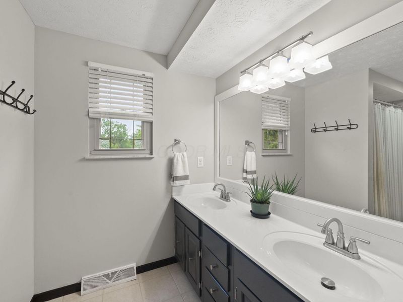 12870 Fox Run Court NW, Pickerington, OH 43147 Photo 37