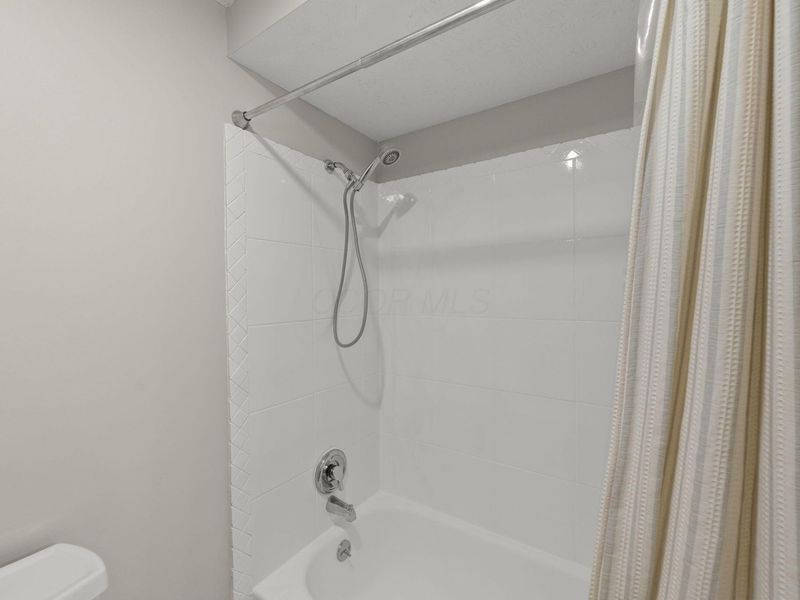 12870 Fox Run Court NW, Pickerington, OH 43147 Photo 38