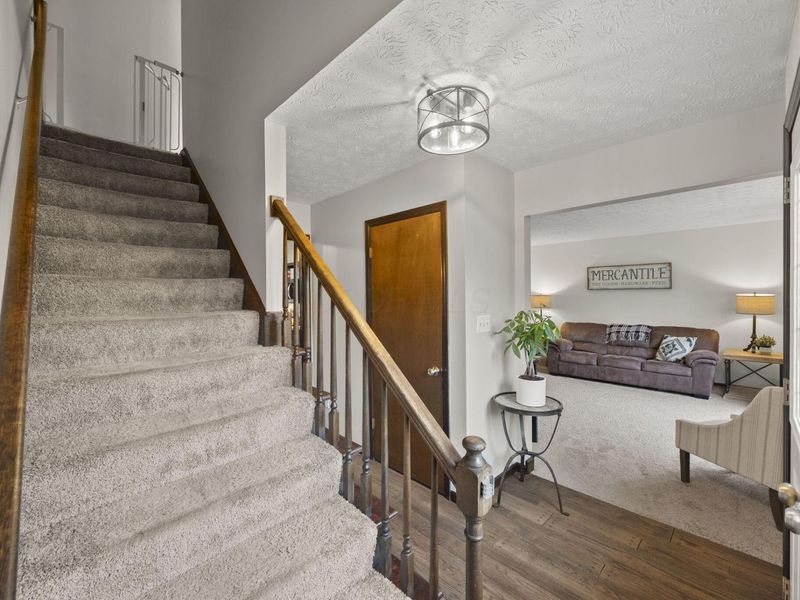 12870 Fox Run Court NW, Pickerington, OH 43147 Photo 7