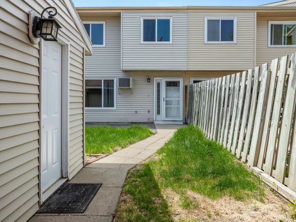 2260 30 1/2 Avenue S, Fargo, ND 58103