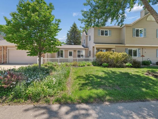 15834 Griffon Path, Apple Valley, MN 55124