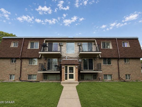 1815 21ST Avenue S, Unit 315, Grand Forks, ND 58201